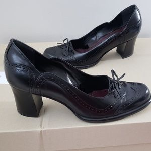 Nine West Wingtip Oxford Pumps 6